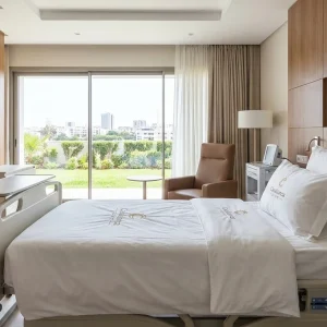Linge hospitalier haut de gamme : normes textiles 2026 pour les cliniques privées à Casablanca